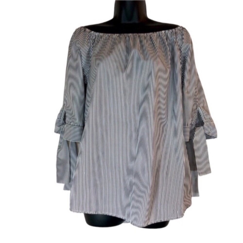 Stem & Vine Women’s Off ShoulderSummer black & White Pinstripe Top Sz Small Cute